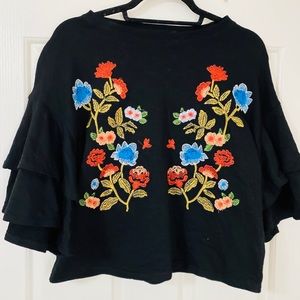Floral Top - slightly cropped, perfect for Spring!